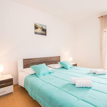 Family House With 2 Apartments - Irma Medulin Extérieur photo
