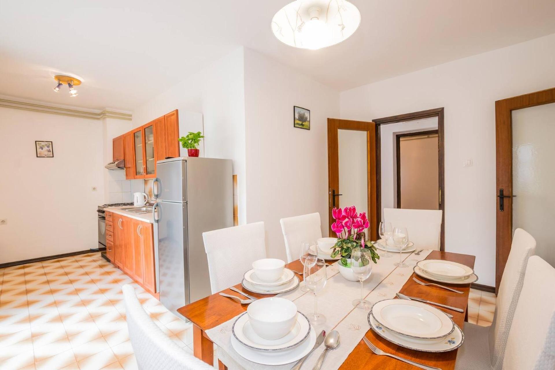 Family House With 2 Apartments - Irma Medulin Extérieur photo