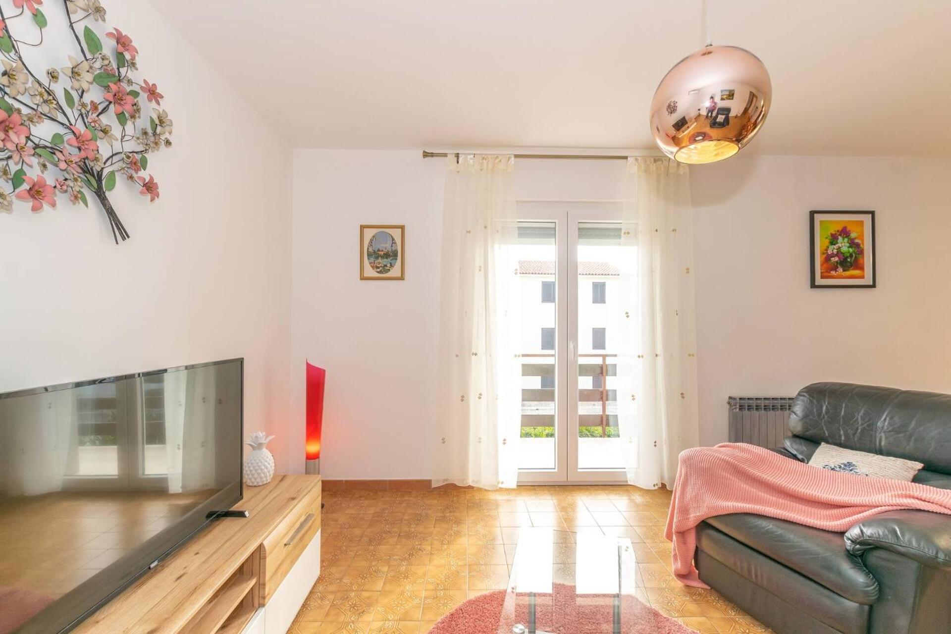 Family House With 2 Apartments - Irma Medulin Extérieur photo