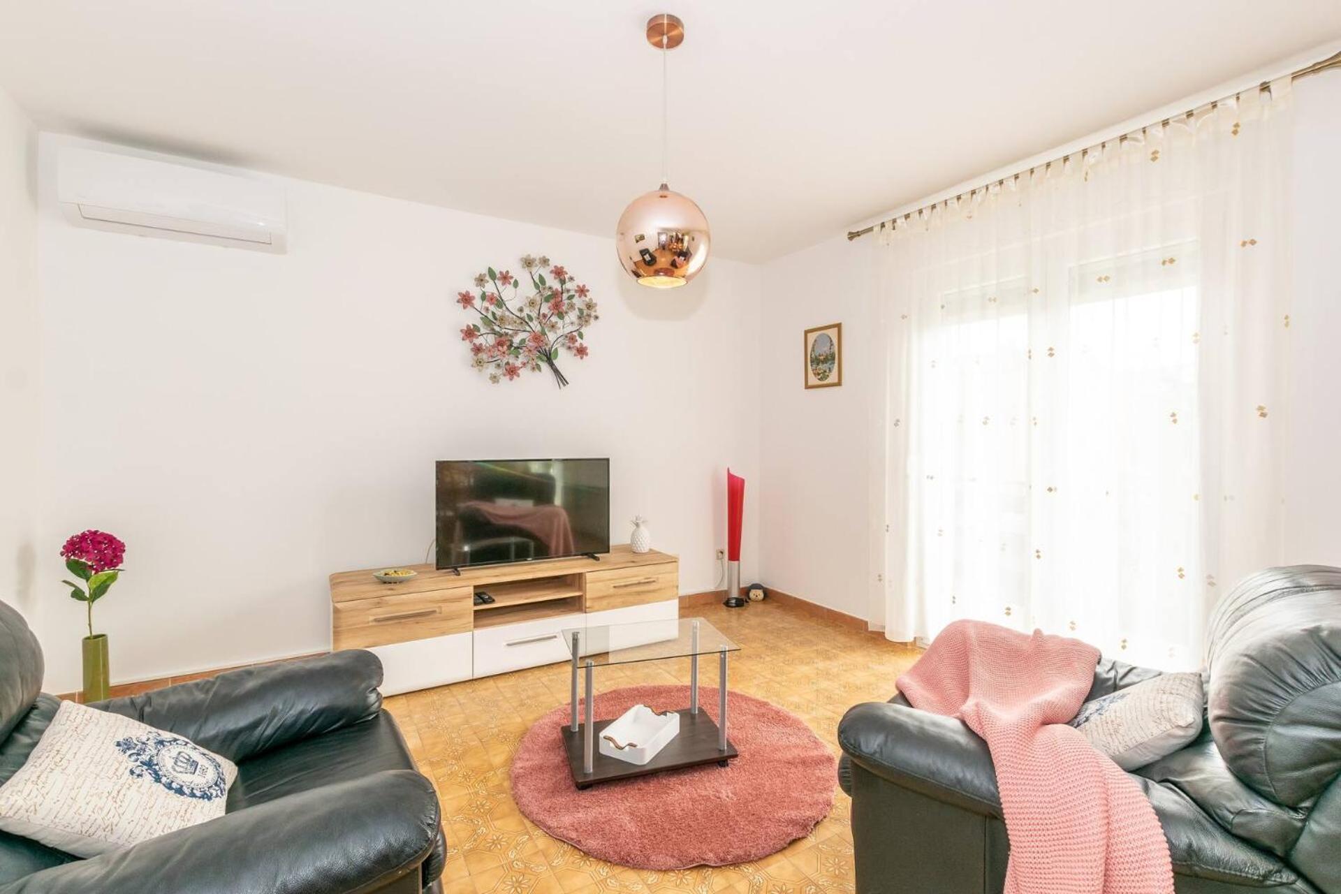 Family House With 2 Apartments - Irma Medulin Extérieur photo