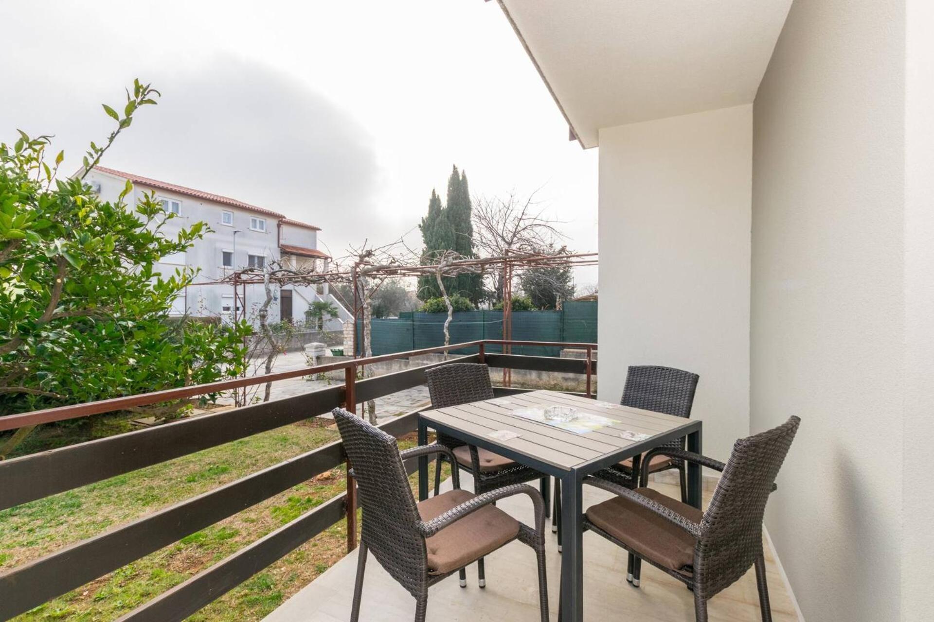 Family House With 2 Apartments - Irma Medulin Extérieur photo